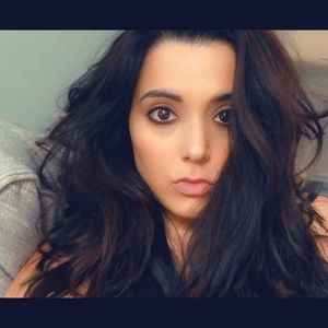 Meet your Posher, Cynthia